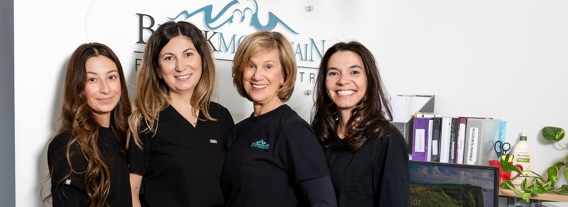 Black Mountain Family Dentistry | Extractions, Teeth Whitening and Veneers